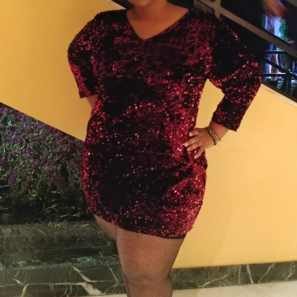 ⛔SOLD⛔ Sequin dress plus size